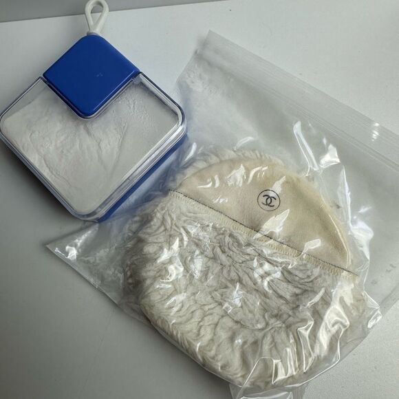 Chanel No 19 Luxury Bath Powder Vintage Round Container Rare Discontinued - Picture 14 of 14